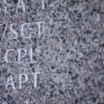 Hvorfor et fuglebad i granit er det perfekte valg til din have
